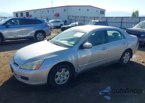 2006 Honda Accord 2.4 Lx из США, поврежденный, VIN 1HGCM56416A170980